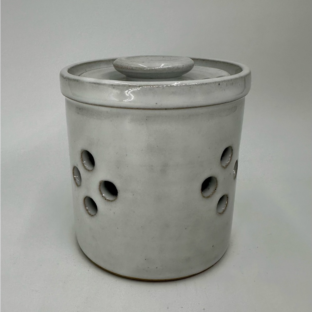 Farmhouse Pottery Vermont Silo Garlic Keeper